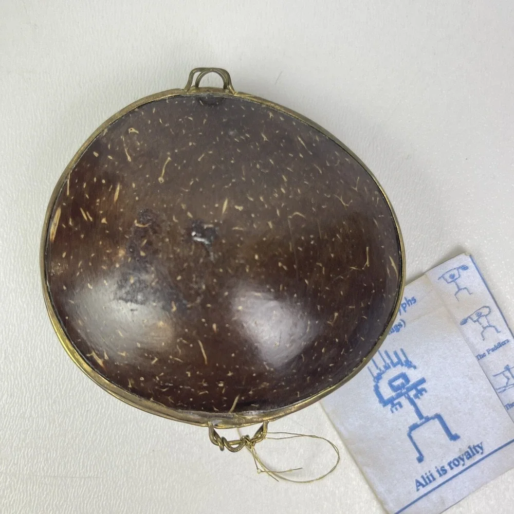 Vintage Polished Coconut Shell Hinged Jewelry Trinket Box Coin Purse Souvenir 3